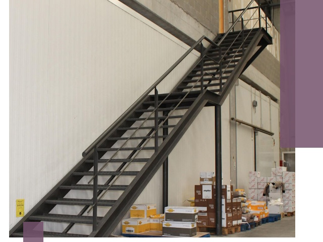 Лестницы для производства в Анжере-Судженске — изготовление и монтаж