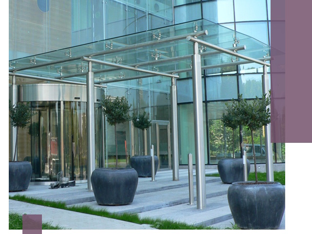 Навесы из стекла на заказ в Анжере-Судженске — монтаж и установка