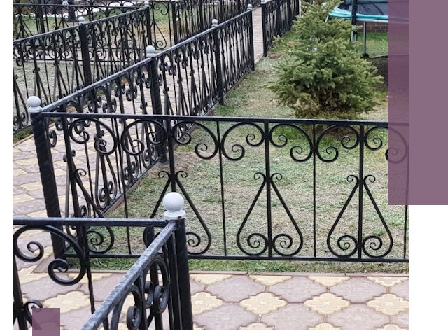 Кованые газонные ограждения под ключ в Анжере-Судженске